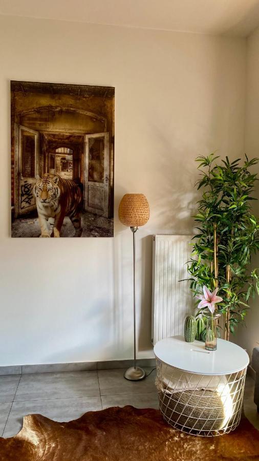 Oneluxstay Antwerp City Centre Екстер'єр фото