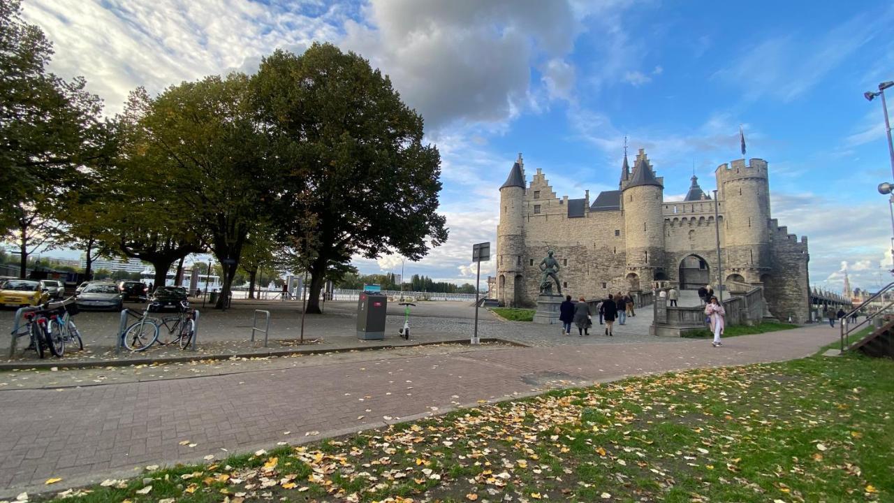 Oneluxstay Antwerp City Centre Екстер'єр фото